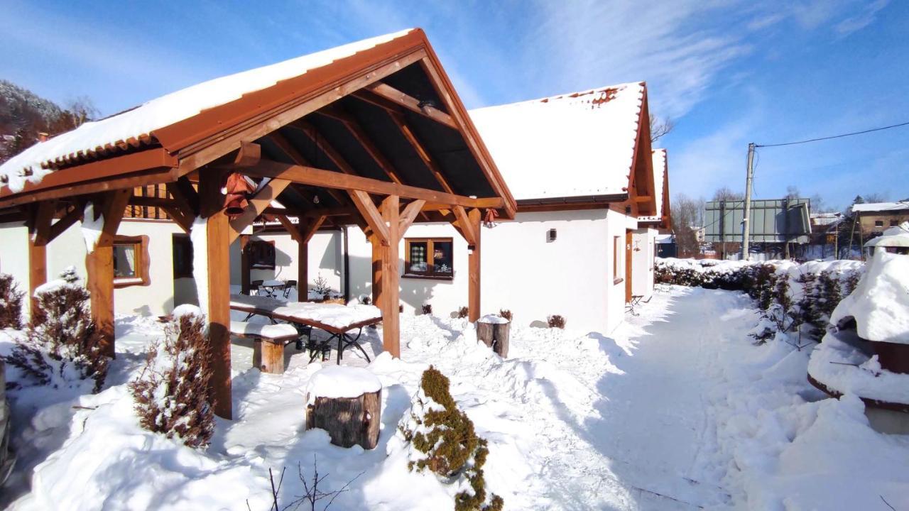 Mala Osada Z Jacuzzi Przy Gondoli * Щирк